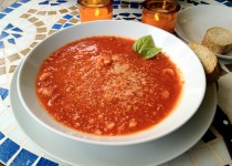 Šviežių (naminių) pomidorų sriuba